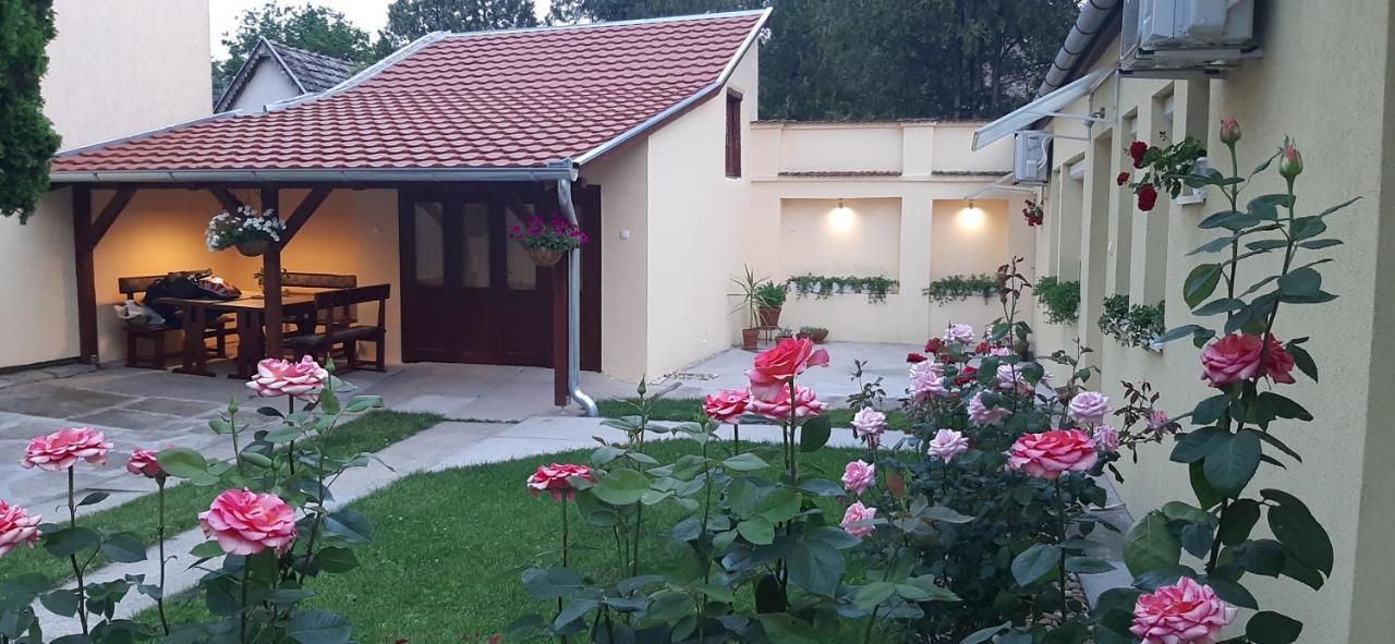 Apartman Ady 6 Senta Exterior foto